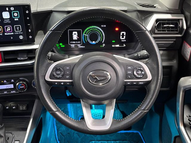 �y�����v�����X�e�A�����O�z�㎿�Ȋv���g�p���邱�ƂŁA��ɂ����������݂ƂĂ��^�]���₷���n���h���ł���