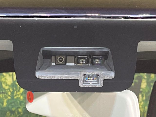 �y�X�Y�L �Z�[�t�e�B�T�|�[�g�z���s���ɑO���̎ԗ�����F�����A�Փ˂������Ȏ��͌x��ƃu���[�L�ŏՓˉ���Ɣ�Q�y�����A�V�X�g�B�����S�Ƀh���C�u�����y���݂��������܂��B