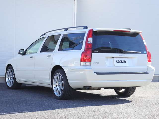 �V�i�����o�b�e���[�̓h�C�c��VARTA(�o���^)���g�p���܂��B���B�Ԃ̏����i�ɍ̗p����鍂�i���o�b�e���[�ł��B