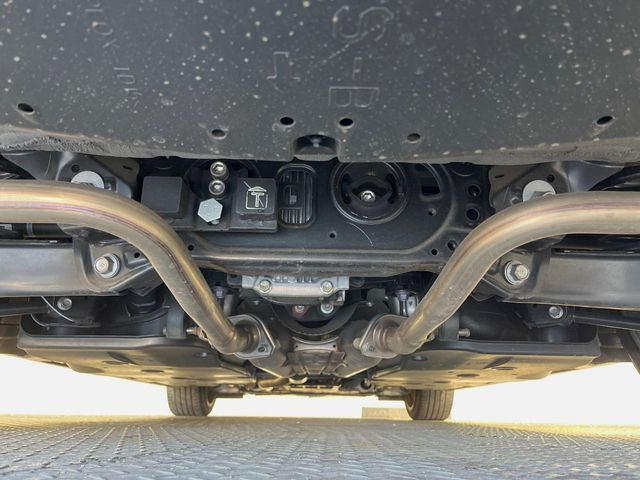 下回りがきれいなうちに、防錆加工の施工がオススメ。降雪地域はもちろん、沿岸部にお住いの方や、趣味でマリン・ウィンタースポーツをされる方にご好評いただいております。