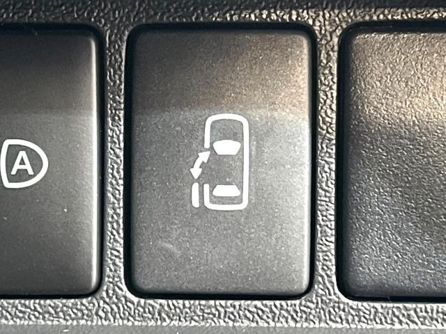 �y�p���[�X���C�h�h�A�z�X�}�[�g�L�[��^�]�Ȃ̃X�C�b�`�ŃX���C�h�h�A�̊J���\���d��������͂����ăh�A���J����K�v�������A���������q�l�ł��A�d���ו��������Ă��鎞�����N�ɊJ���߂ł��܂���