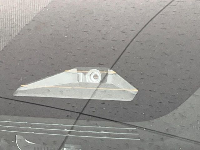 �y�g���^�Z�[�t�e�B�Z���X�z���s���ɑO���̎ԗ�����F�����A�Փ˂������Ȏ��͌x��ƃu���[�L�ŏՓˉ���Ɣ�Q�y�����A�V�X�g�B�����S�Ƀh���C�u�����y���݂��������܂��B