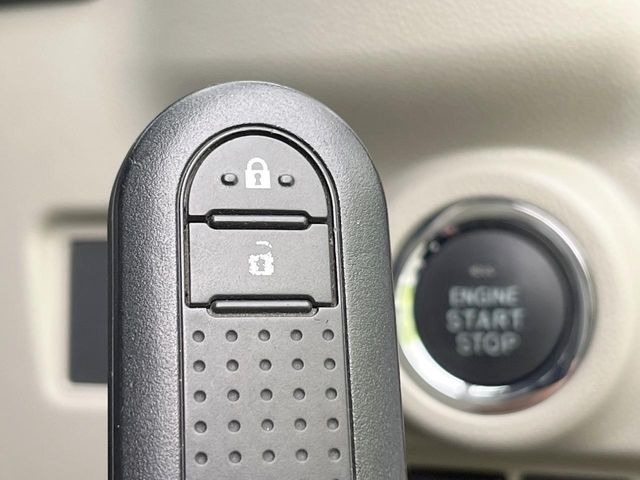 �y�L�[�t���[�V�X�e���z�J�o����|�P�b�g�ɓ��ꂽ�܂܂ł��h�A�̎{���E�������\�ȃX�}�[�g�L�[�𑕔��B�G���W���̃I���E�I�t�����J�M�����o���K�v����������Ƃ��Ă��֗��ł���