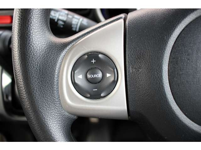 �X�e�A�����O�X�C�b�`