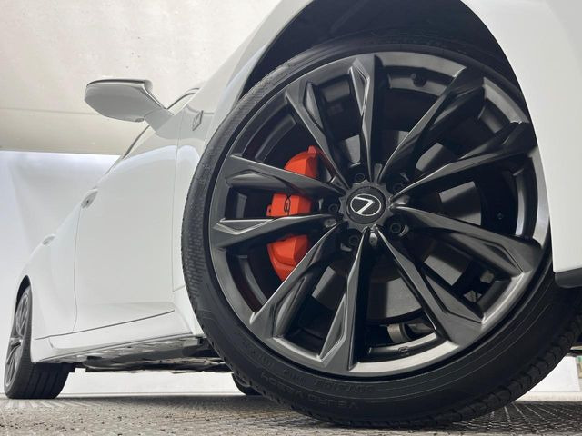 �y����19�C���`�A���~�z�C�[���z�O�ςɃ}�b�`���������A���~�z�C�[���𑕒����Ă���܂��B�e��ЊO�A���~�z�C�[����A�X�^�b�h���X�^�C�����戵�����Ă���܂��B���񂲑��k����������