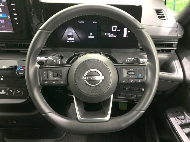 �y�����v�����X�e�A�����O�z�㎿�Ȋv���g�p���邱�ƂŁA��ɂ����������݂ƂĂ��^�]���₷���n���h���ł���