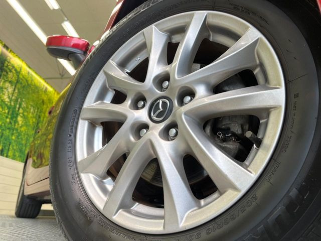 �y����16�C���`�A���~�z�C�[���z�O�ςɃ}�b�`���������A���~�z�C�[���𑕒����Ă���܂��B�e��ЊO�A���~�z�C�[����A�X�^�b�h���X�^�C�����戵�����Ă���܂��B���񂲑��k����������