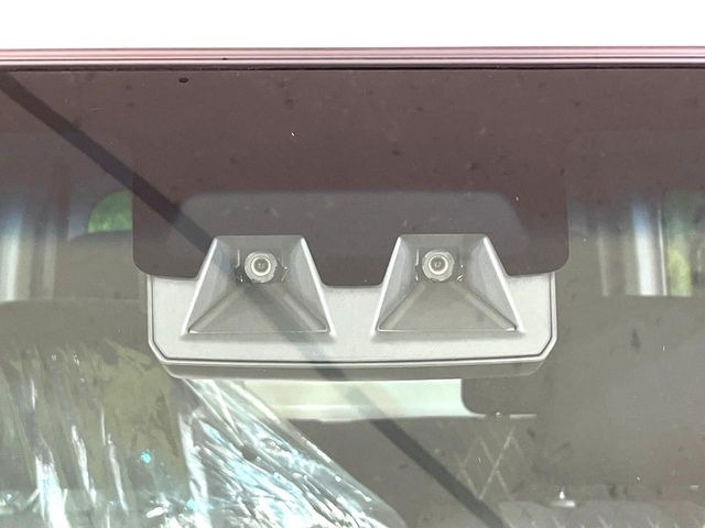 �y�X�}�[�g�A�V�X�g�z���s���ɑO���̎ԗ�����F�����A�Փ˂������Ȏ��͌x��ƃu���[�L�ŏՓˉ���Ɣ�Q�y�����A�V�X�g�B�����S�Ƀh���C�u�����y���݂��������܂��B