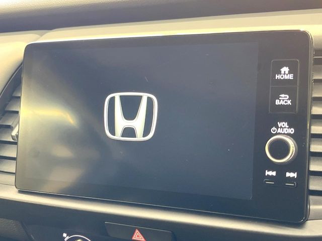 【9インチ ホンダコネクトディスプレイ】視認性の高い大画面ディスプレイでナビの使用や、お持ちのスマートフォンと連携したbluetoothでの音楽再生が可能です♪