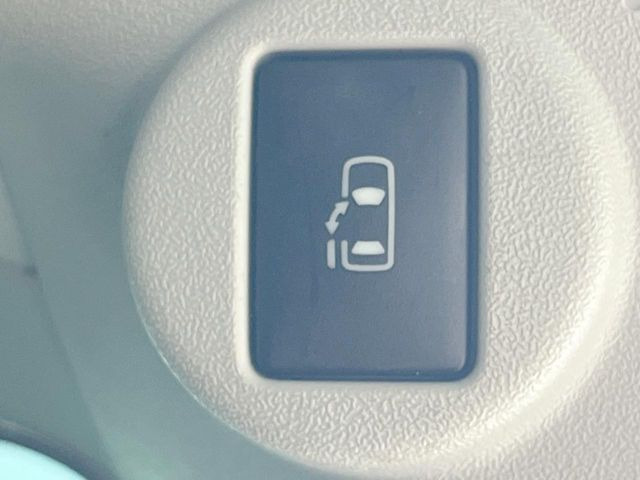 �y�p���[�X���C�h�h�A�z�X�}�[�g�L�[��^�]�Ȃ̃X�C�b�`�ŃX���C�h�h�A�̊J���\���d��������͂����ăh�A���J����K�v�������A���������q�l�ł��A�d���ו��������Ă��鎞�����N�ɊJ���߂ł��܂���