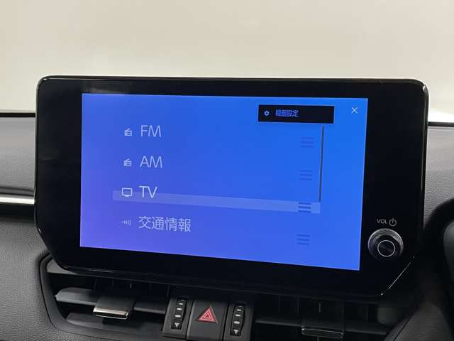 ���D�݂̃I�v�V�����𑕒����Č�[�Ԃ��邱�Ƃ��\�ł��B�i�r�E�o�b�N�J�����EETC�E��ȃt���b�v�_�E�����j�^�[�E�R�[�e�B���O�E�V�[�g�J�o�[�E�h���C�u���R�[�_�[�E�G���W���X�^�[�^�[ �ȂǂȂǎ戵����!