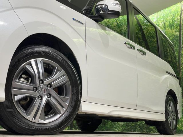 【純正16インチアルミホイール】外観にマッチした純正アルミホイールを装着しております。各種社外アルミホイールや、スタッドレスタイヤも取扱いしております。是非ご相談ください♪