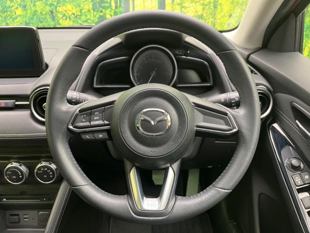 �y�����v�����X�e�A�����O�z�㎿�Ȋv���g�p���邱�ƂŁA��ɂ����������݂ƂĂ��^�]���₷���n���h���ł���