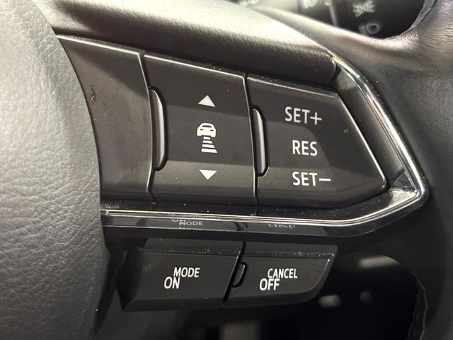 【マツダ・レーダークルーズコントロール】高速道路での長距離走行が楽に!自動で速度を保つクルーズコントロールが、衝突軽減システムと連携し、前方の車両を感知して車間を保つように速度調節してくれます!!