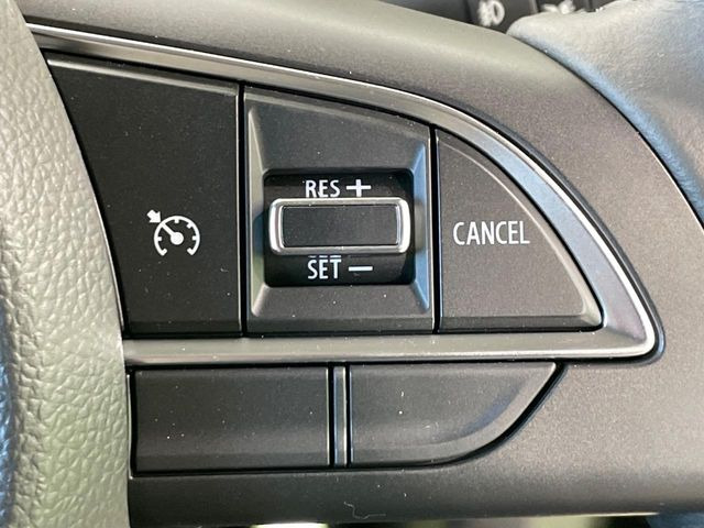 �y�N���[�Y�R���g���[���z�������H�����N���N���s�B�A�N�Z���𗣂��Ă���葬�x�ő��s���ł��A�������^�]���̕��S���y��!�����E�������ȒP�ȃX�C�b�`����Œ����ł��܂��B