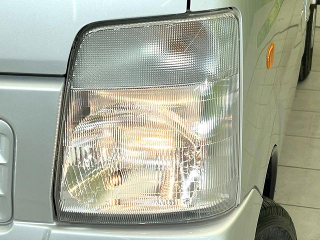 ヘッドライトやテールランプ&アルミホイール等の各種コーティングもオススメしております。レンズ部分の黄ばみや汚れを抑え、きれいな状態をメンテナンスレスで保てます♪