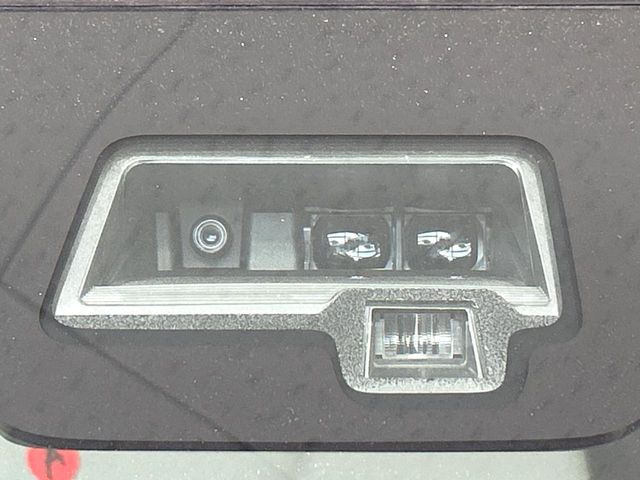 �y�X�Y�L �Z�[�t�e�B�T�|�[�g�z���s���ɑO���̎ԗ�����F�����A�Փ˂������Ȏ��͌x��ƃu���[�L�ŏՓˉ���Ɣ�Q�y�����A�V�X�g�B�����S�Ƀh���C�u�����y���݂��������܂��B