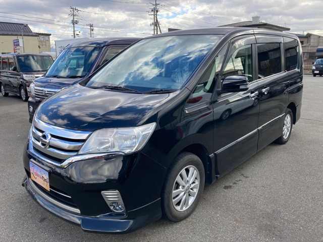 セレナ2.0 ハイウェイスター Vセレクション 4WD