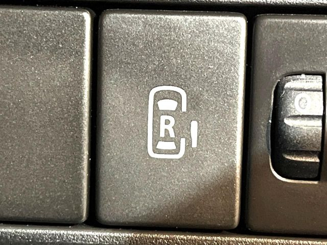 �y�p���[�X���C�h�h�A�z�X�}�[�g�L�[��^�]�Ȃ̃X�C�b�`�ŃX���C�h�h�A�̊J���\���d��������͂����ăh�A���J����K�v�������A���������q�l�ł��A�d���ו��������Ă��鎞�����N�ɊJ���߂ł��܂���