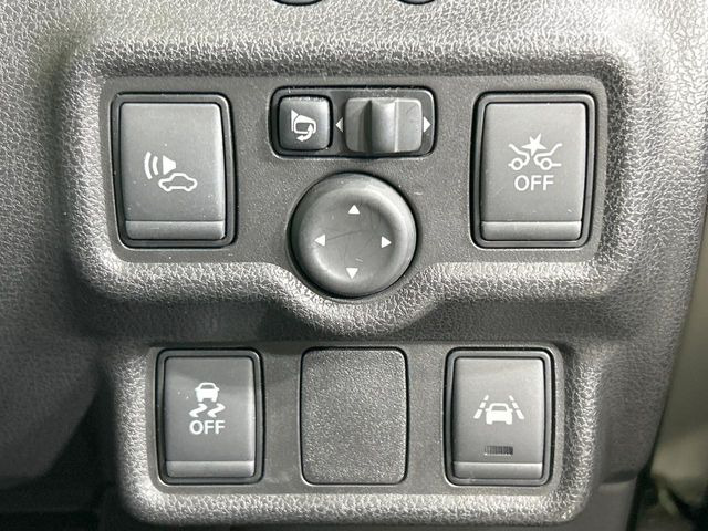 �y�C���e���W�F���g�G�}�[�W�F���V�[�u���[�L�z�t�����g�J�����őO���̎ԗ�����s�҂����m�B�Փ˂������Ȏ��͏Փ˔�Q�y���u���[�L���쓮�A�Փˉ�����T�|�[�g�B�����S�Ƀh���C�u�����y���݂��������܂��B