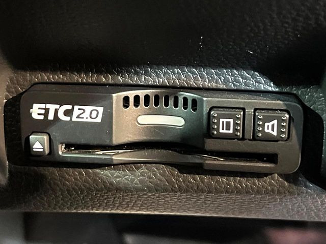 【ETC】高速道路の料金所をストレスなく通過!話題のスポットやサービスエリアに多い「スマートIC」利用時は必須のアイテムです。当店でセットアップを実施、ご納車当日からすぐにご利用いただけます!