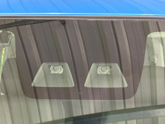 �y�X�}�[�g�A�V�X�g�z���s���ɑO���̎ԗ�����F�����A�Փ˂������Ȏ��͌x��ƃu���[�L�ŏՓˉ���Ɣ�Q�y�����A�V�X�g�B�����S�Ƀh���C�u�����y���݂��������܂��B