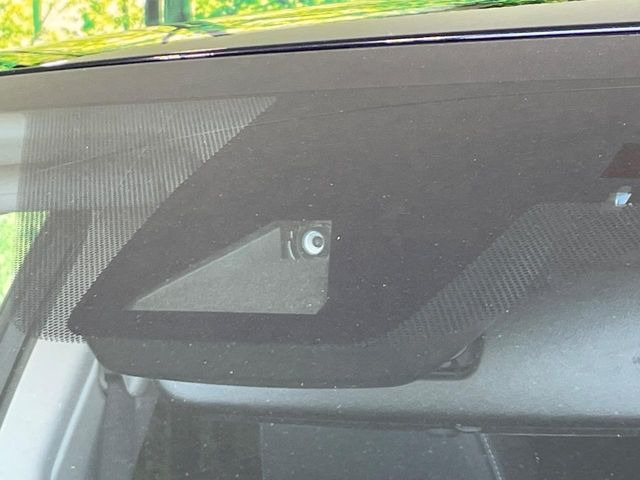 �y�v���N���b�V���Z�[�t�e�B�z�O���̎ԗ��������m���A�Փ˂������Ȏ��͌x��Œ��ӂ𑣂��A�u���[�L�𓥂ޗ͂��T�|�[�g�B�u���[�L�𓥂߂Ȃ������ꍇ�͏Փ˔�Q�y���u���[�L���쓮�A�Փˉ�����T�|�[�g���܂��B