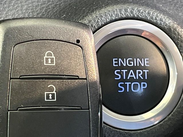 �y�X�}�[�g�L�[�z�J�o����|�P�b�g�ɓ��ꂽ�܂܂ł��h�A�̎{���E�������\�ȃX�}�[�g�L�[�𑕔��B�G���W���̃I���E�I�t�����J�M�����o���K�v����������Ƃ��Ă��֗��ł���