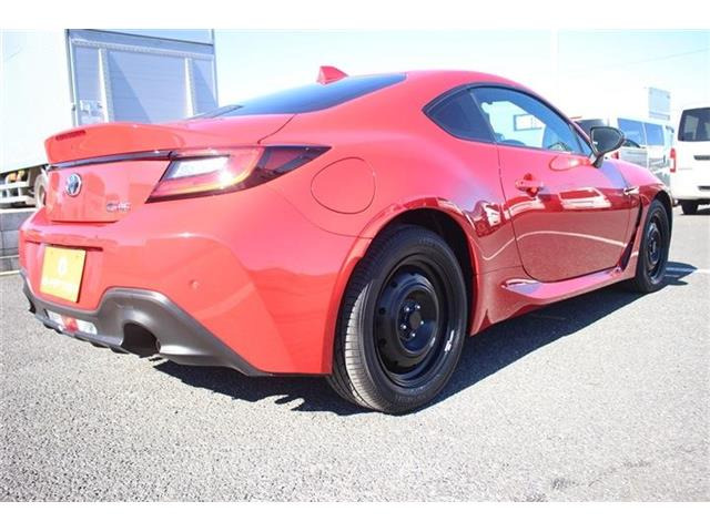 ���Ǝҗl�ւ̔̔��͂��f�肳���Ă��������܂��B�Ԍ������ԗ��̏ꍇ�́A�Ԍ����擾�������x�������z�ŕ\�����Ă���܂��B