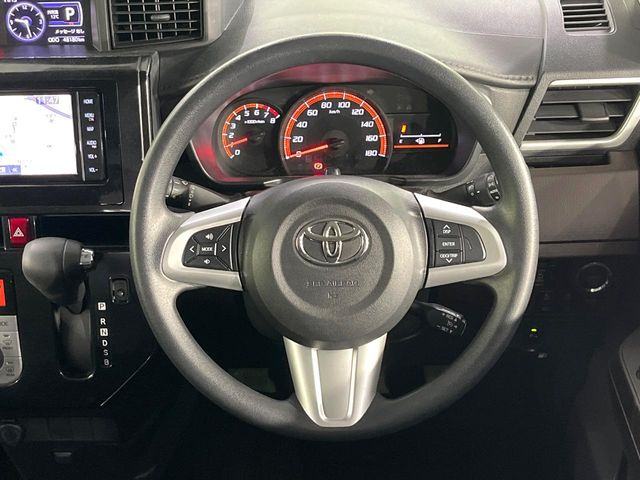 �y�N���[�Y�R���g���[���z�������H�����N���N���s�B�A�N�Z���𗣂��Ă���葬�x�ő��s���ł��A�������^�]���̕��S���y��!�����E�������ȒP�ȃX�C�b�`����Œ����ł��܂��B