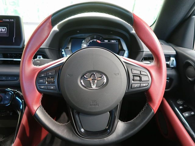 �y�����v�����X�e�A�����O�z�㎿�Ȋv���g�p���邱�ƂŁA��ɂ����������݂ƂĂ��^�]���₷���n���h���ł���