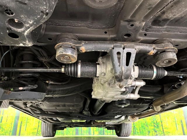 下回りがきれいなうちに、防錆加工の施工がオススメ。降雪地域はもちろん、沿岸部にお住いの方や、趣味でマリン・ウィンタースポーツをされる方にご好評いただいております。