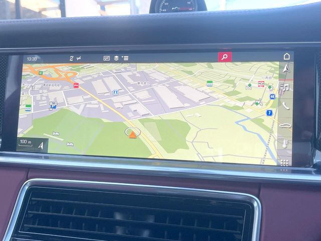 ���|���V�F�����i�r:��̊��̂���i�r�́A����������ԓ������o���Ă���܂��B�I�[�f�B�I�@�\���[�����Ă���܂��̂ŁA�^�]�����y���߂܂���