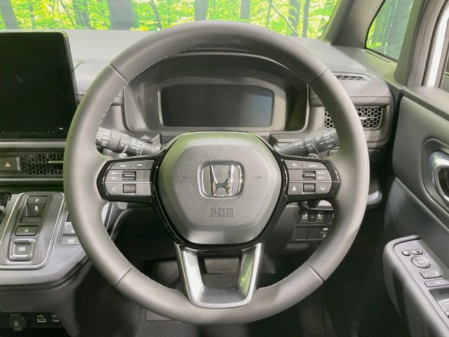 �y�����v�����X�e�A�����O�z�㎿�Ȋv���g�p���邱�ƂŁA��ɂ����������݂ƂĂ��^�]���₷���n���h���ł���