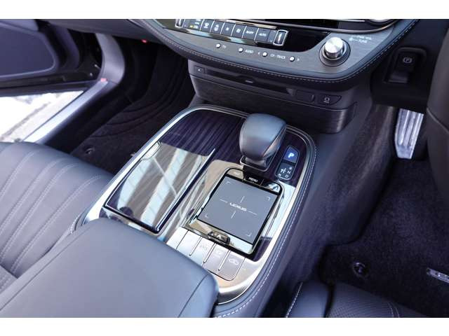 �^�b�`�p�b�h(�i�r�̑����ԗ��̐ݒ���s���܂�)