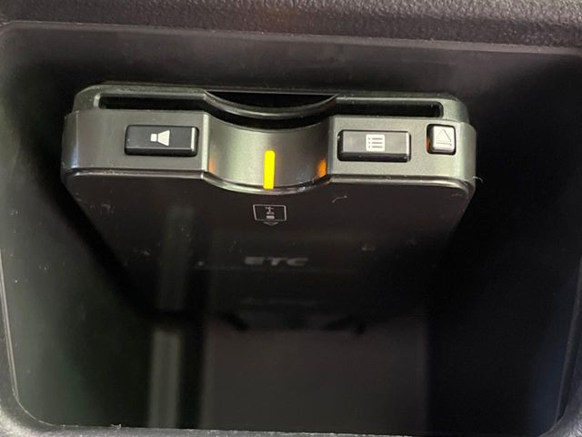 【ETC】高速道路の料金所をストレスなく通過!話題のスポットやサービスエリアに多い「スマートIC」利用時は必須のアイテムです。当店でセットアップを実施、ご納車当日からすぐにご利用いただけます!