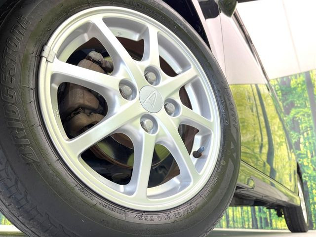 �y����14�C���`�A���~�z�C�[���z�O�ςɃ}�b�`���������A���~�z�C�[���𑕒����Ă���܂��B�e��ЊO�A���~�z�C�[����A�X�^�b�h���X�^�C�����戵�����Ă���܂��B���񂲑��k����������