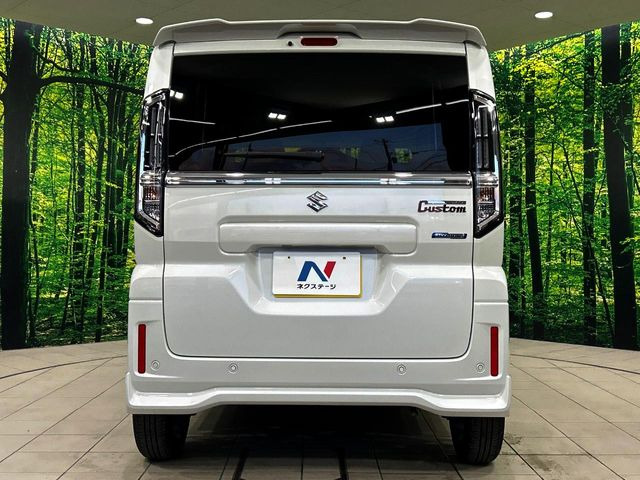 安心の最長10年・走行無制限保証(有償)をご用意。保証内容も充実はもちろん、無料点検&オイル交換や、年中無休の全国・24時間ロードサービスも付帯されておりますのでご安心下さい。