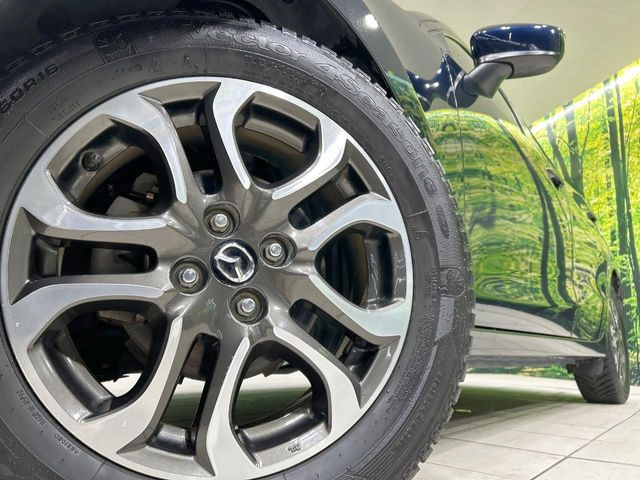 �y����16�C���`�A���~�z�C�[���z�O�ςɃ}�b�`���������A���~�z�C�[���𑕒����Ă���܂��B�e��ЊO�A���~�z�C�[����A�X�^�b�h���X�^�C�����戵�����Ă���܂��B���񂲑��k����������