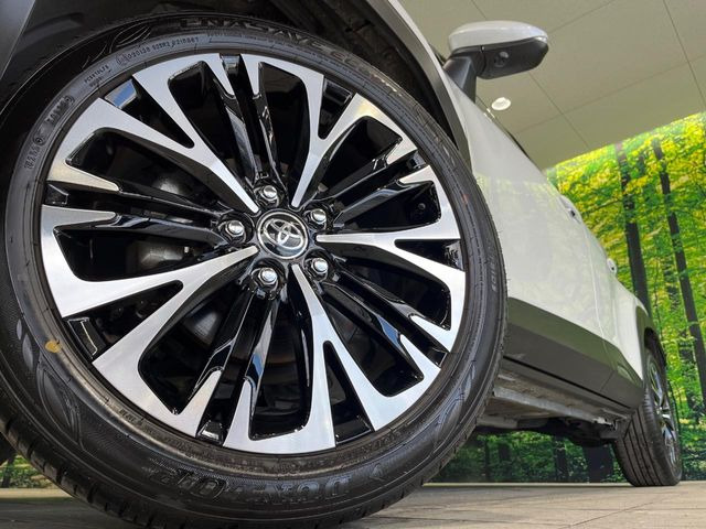 �y���������C���`�A���~�z�C�[���z�O�ςɃ}�b�`���������A���~�z�C�[���𑕒����Ă���܂��B�e��ЊO�A���~�z�C�[����A�X�^�b�h���X�^�C�����戵�����Ă���܂��B���񂲑��k����������