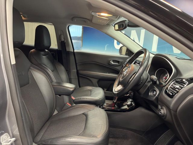 ●シートの使用感:破れ・へたりも少なく、ご覧の通りきれいな状態を維持しております。また、室内クリーニング・コーティングもご用命いただけます。