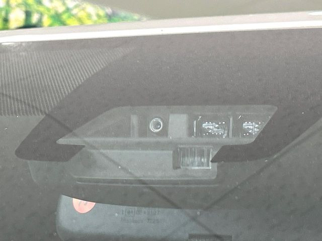 �y�g���^�Z�[�t�e�B�Z���X�z���s���ɑO���̎ԗ�����F�����A�Փ˂������Ȏ��͌x��ƃu���[�L�ŏՓˉ���Ɣ�Q�y�����A�V�X�g�B�����S�Ƀh���C�u�����y���݂��������܂��B