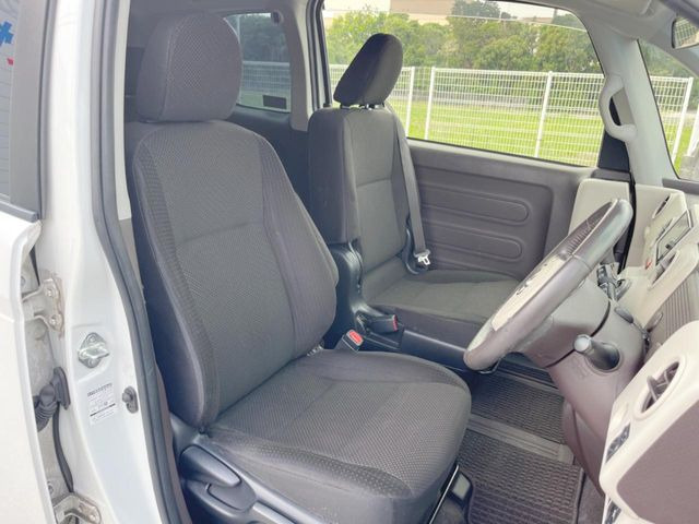 �^�]�ȃV�[�g���͎g�p�������Ȃ��A�ǍD�ȏ�ԂƂȂ��Ă��܂��B���J�Ɏg���Ă������Ƃ��悭�킩��܂��ˁB