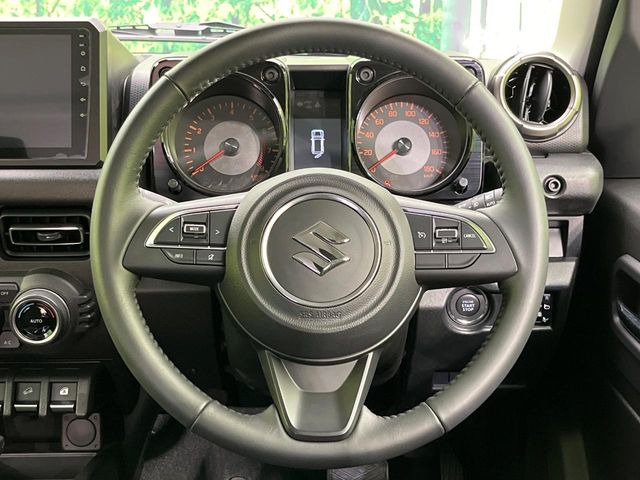 �y�����v�����X�e�A�����O�z�㎿�Ȋv���g�p���邱�ƂŁA��ɂ����������݂ƂĂ��^�]���₷���n���h���ł���