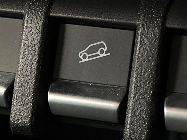 �y�_�E���q���A�V�X�g�z�}�ȍ⓹������Ƃ��Ɏ����Ńu���[�L�𐧌�A���̒ᑬ�x��ۂ��܂��B�ᓹ�∫�H�ȂǊ���₷���H�ʂ̉����ł��^�C�������b�N���Ȃ�������S!�n���h������ɏW���ł��܂�!