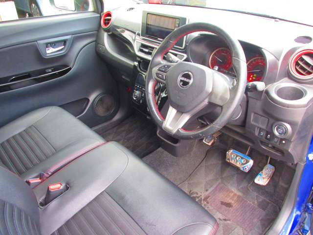 �{�������������肪�Ƃ��������܂��B������̎ԗ��f�ڒ��݌ɂ���!!�����X�̍ۂ͂��A�����肢�v���܂��B