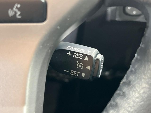 �y�N���[�Y�R���g���[���z�������H�����N���N���s�B�A�N�Z���𗣂��Ă���葬�x�ő��s���ł��A�������^�]���̕��S���y��!�����E�������ȒP�ȃX�C�b�`����Œ����ł��܂��B