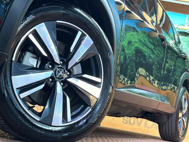 �y����19�C���`�A���~�z�C�[���z�O�ςɃ}�b�`���������A���~�z�C�[���𑕒����Ă���܂��B�e��ЊO�A���~�z�C�[����A�X�^�b�h���X�^�C�����戵�����Ă���܂��B���񂲑��k����������