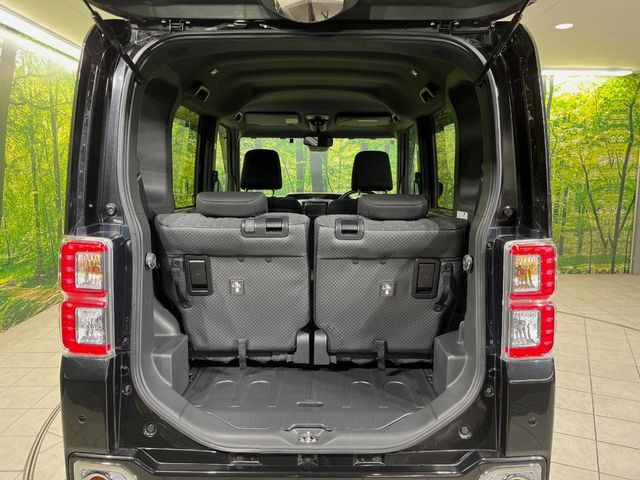 ���i�̂���������ʋ΁A���}���ɏ\���ȉ׎��X�y�[�X���m�ۂ��Ă���܂��B�Z�J���h�V�[�g��|���ƁA�傫�ȉו��̐ύڂ��\�ł���