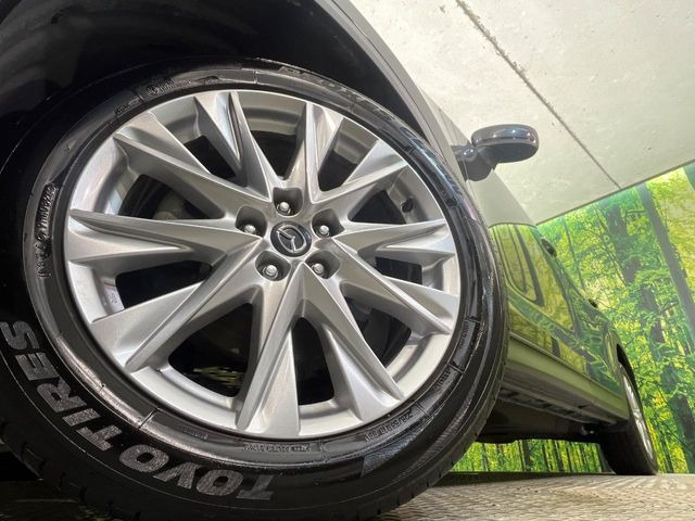 �y����19�C���`�A���~�z�C�[���z�O�ςɃ}�b�`���������A���~�z�C�[���𑕒����Ă���܂��B�e��ЊO�A���~�z�C�[����A�X�^�b�h���X�^�C�����戵�����Ă���܂��B���񂲑��k����������